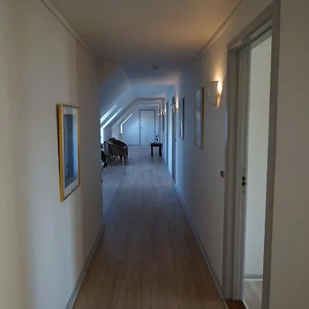 Og Frühstückspension 3*